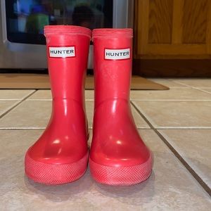 Hunter pink gloss kids boots